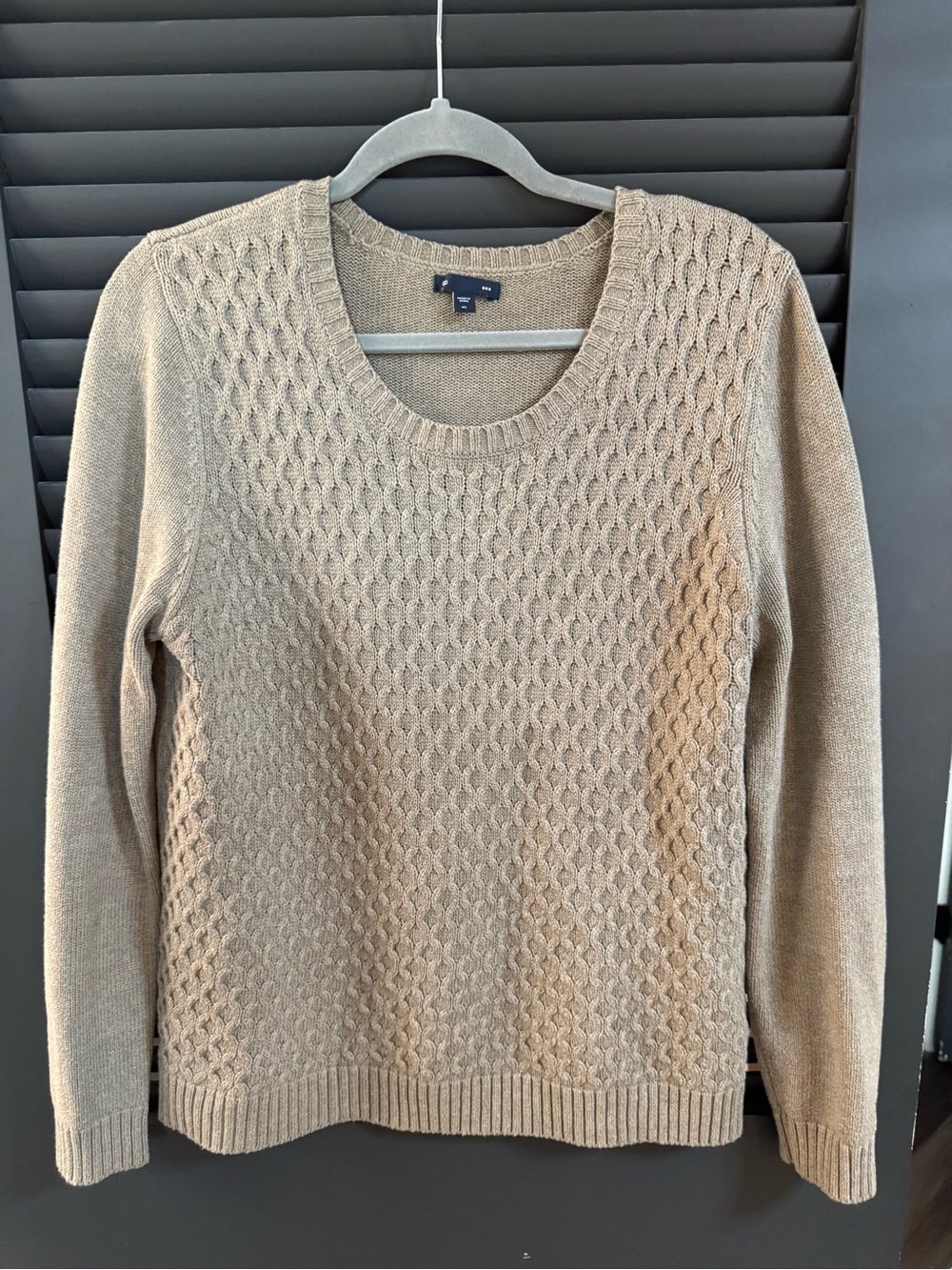 GAP Women's Tan Cable-Textured Crewneck Sweater